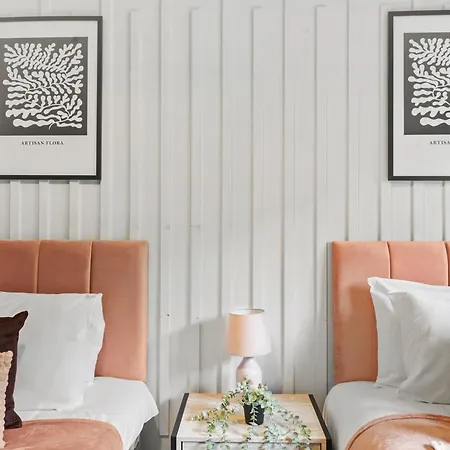 Exquisite Gem - Terrace And Garden